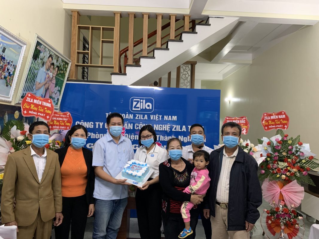 CEO Zila Vietnam cùng Gia đình 2 bên của GĐVP Nguyễn Thị Anh